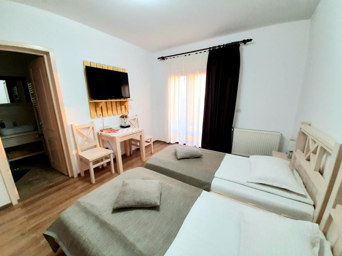 Dor De Casa Otel Doljesti Dış mekan fotoğraf