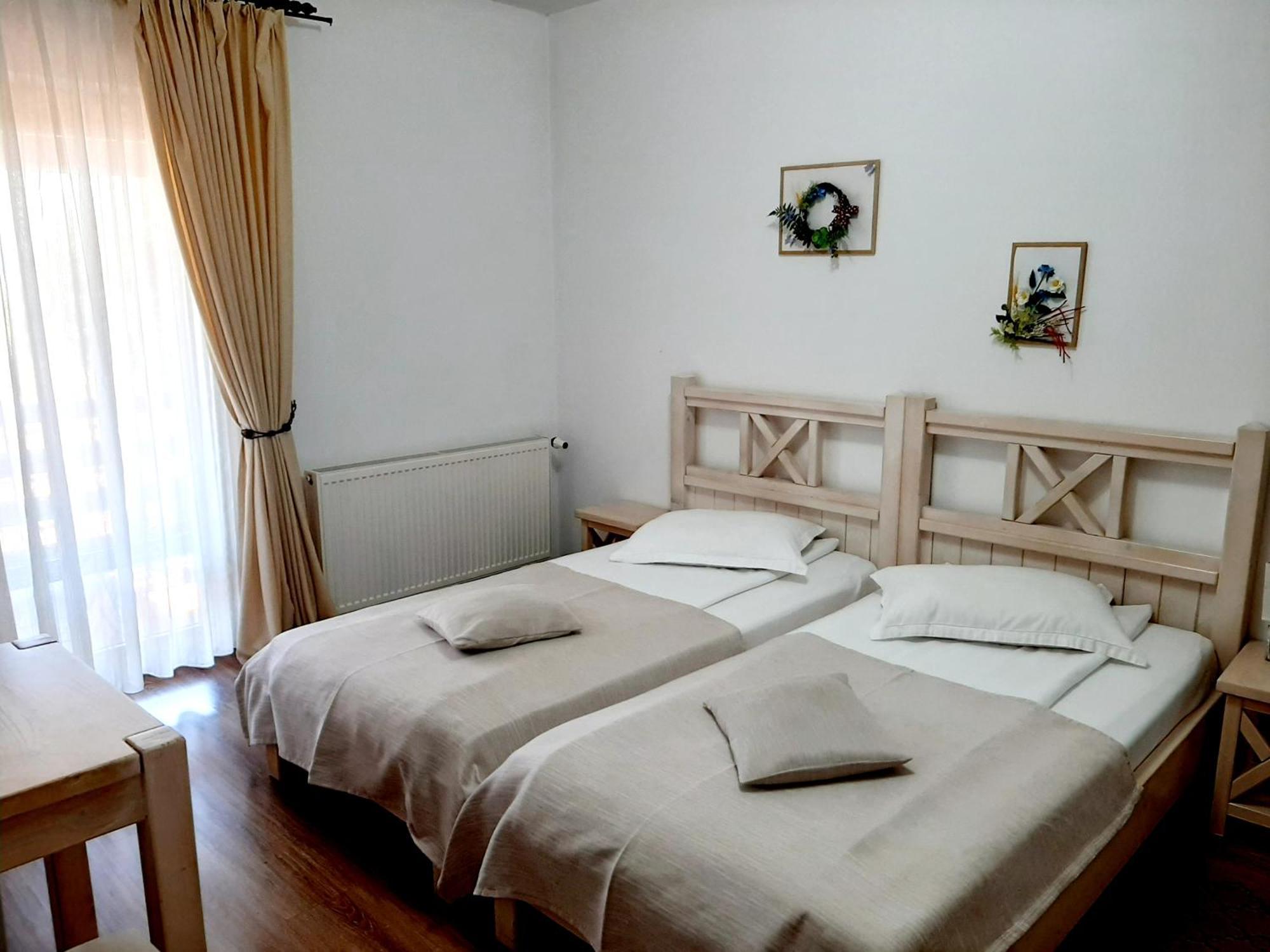 Dor De Casa Otel Doljesti Dış mekan fotoğraf