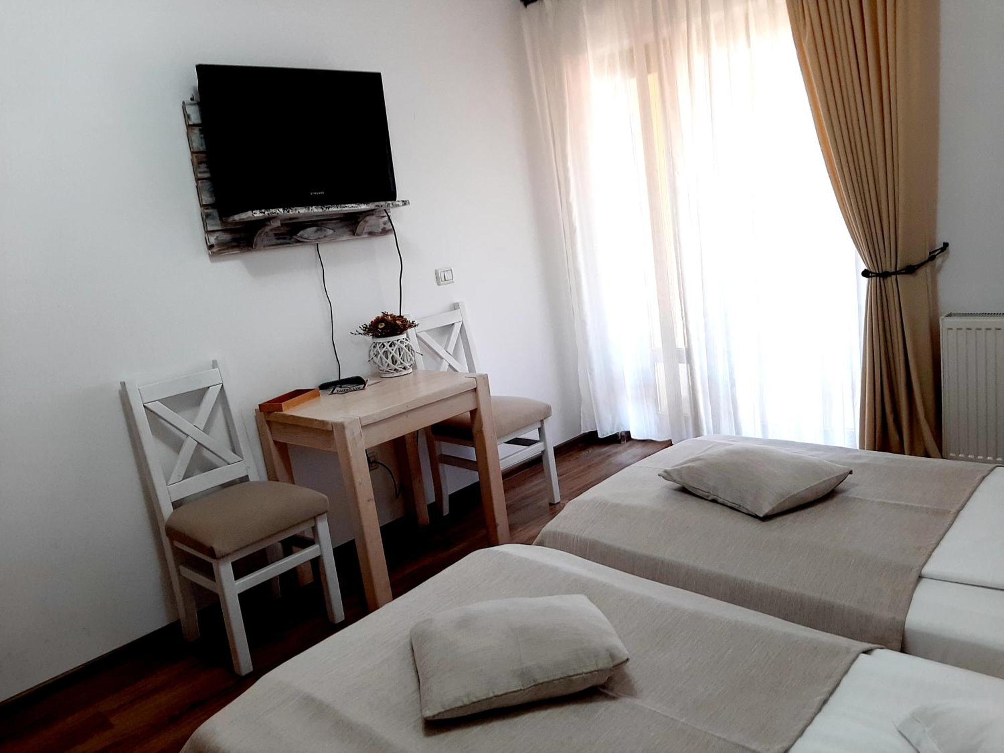 Dor De Casa Otel Doljesti Dış mekan fotoğraf