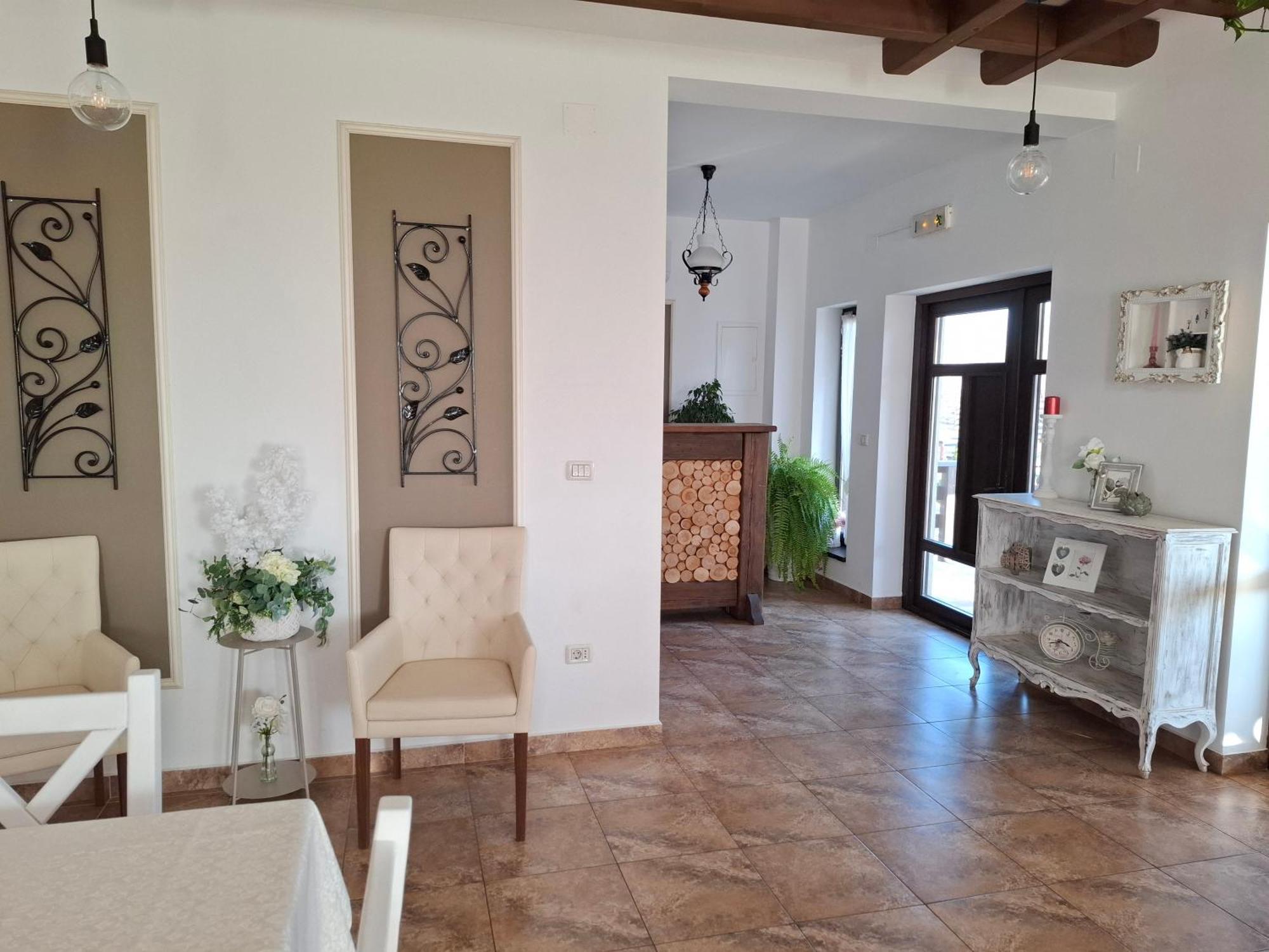 Dor De Casa Otel Doljesti Dış mekan fotoğraf