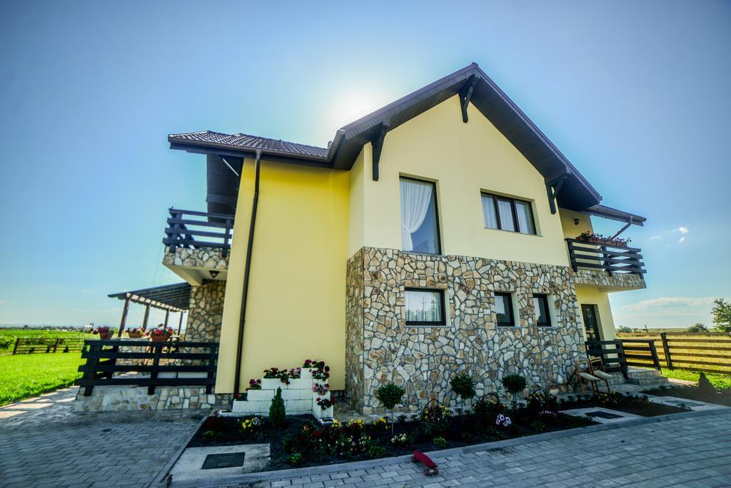 Dor De Casa Otel Doljesti Dış mekan fotoğraf